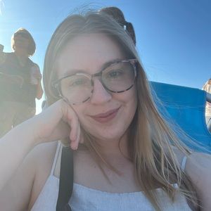 Meet your Posher, Anais